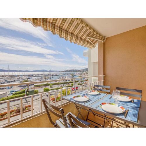 Apartment Les Mimosas by Interhome