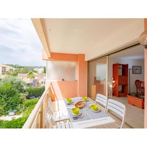 Apartment Les Terres Marines-2 by Interhome