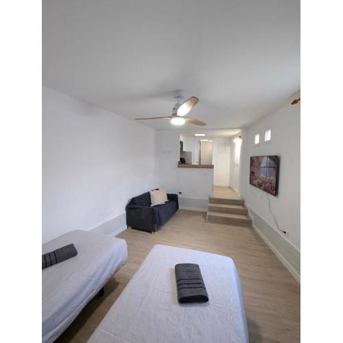 Apartment located near the beach
