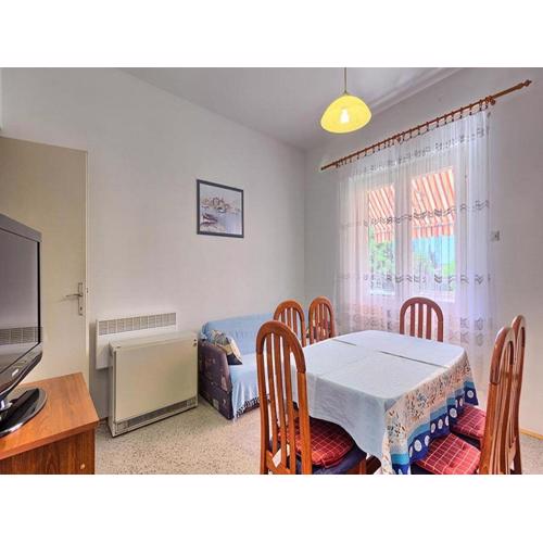 Apartment Lucija - Three Bedroom Apartment with Balcony