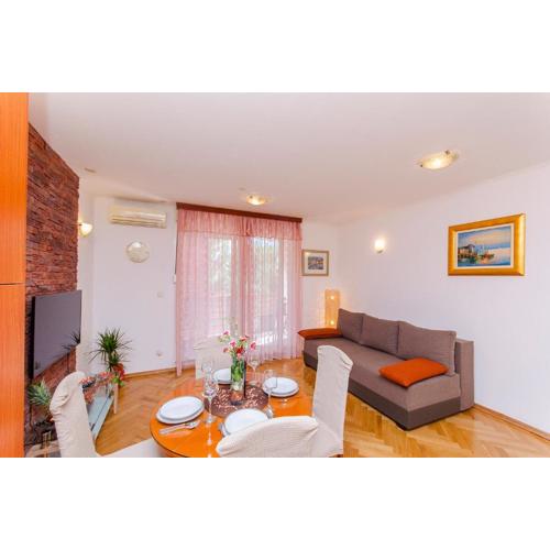 Apartment Lucija