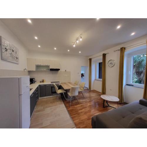 Apartment Lucky
