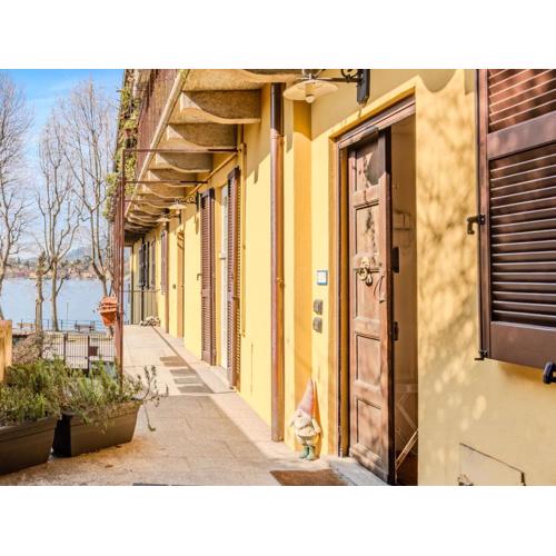 Apartment Lungolago by Interhome