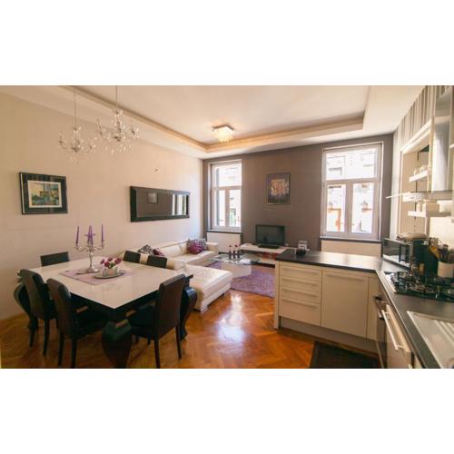 Apartment Luni