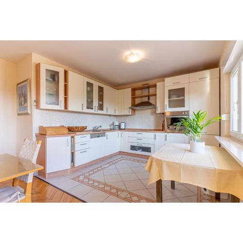 Apartment Luno