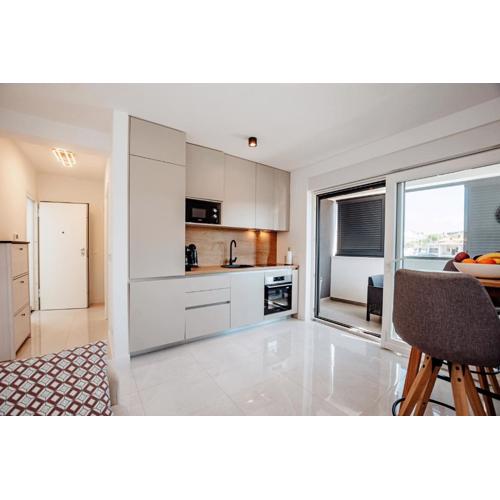 Apartment M&A
