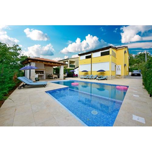 Apartment Maja for max 5 persons with pool Poreč Gulići, pet friendly