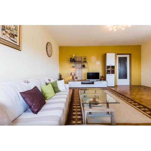 Apartment Maraska
