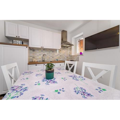 Apartment Marylin Baška