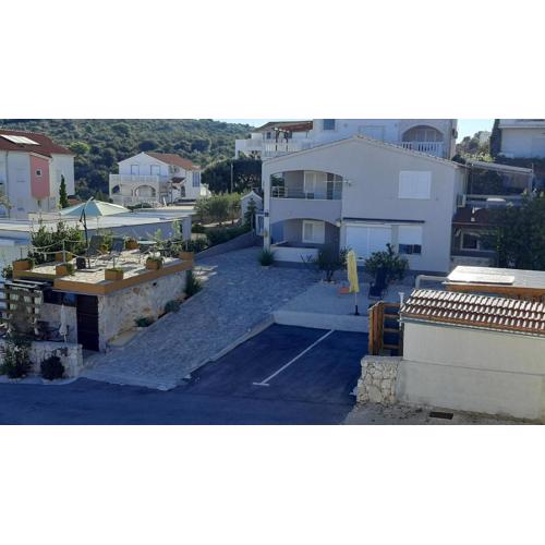 Apartment Mezaroca