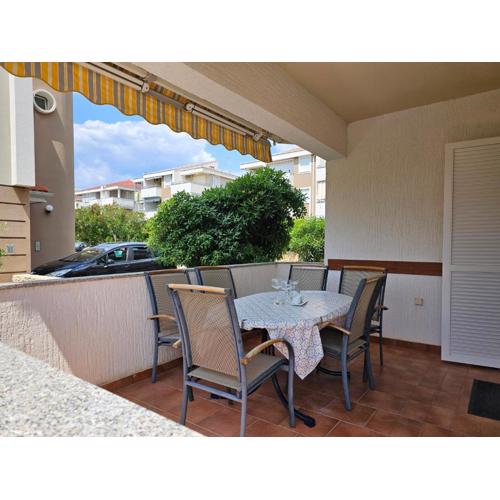 Apartment MIA - Novalja