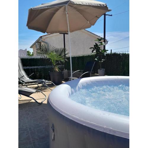Apartment Mila with Jacuzzi Spa