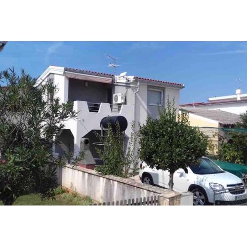 Apartment Mona Vir