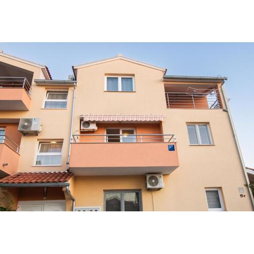 Apartment Monika