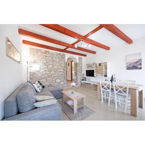 Apartment M&V