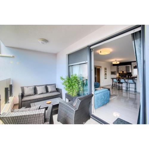 Apartment N