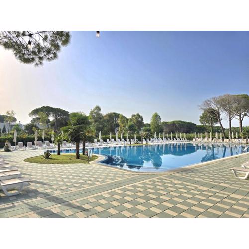 Apartment Near Gjiri Lalzit Beach