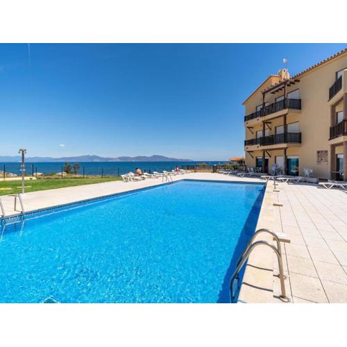 Apartment near Illa Mateua beach