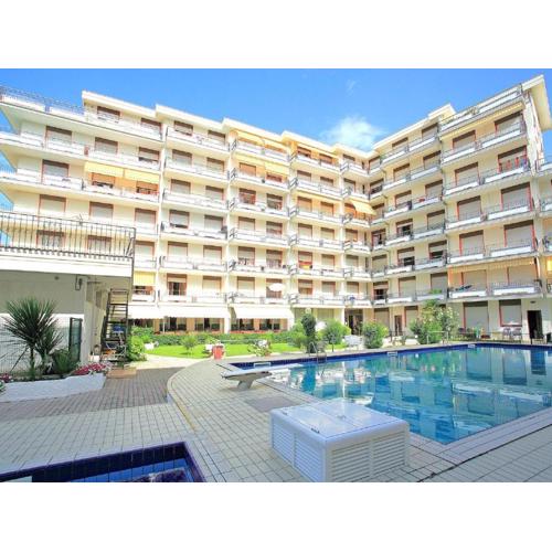 Apartment near Sea with shared pool