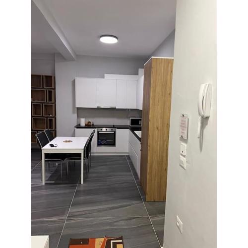 Apartment near the Beach, Qerret