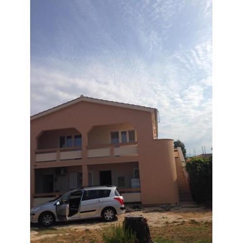 Apartment nearby Vir Bus station