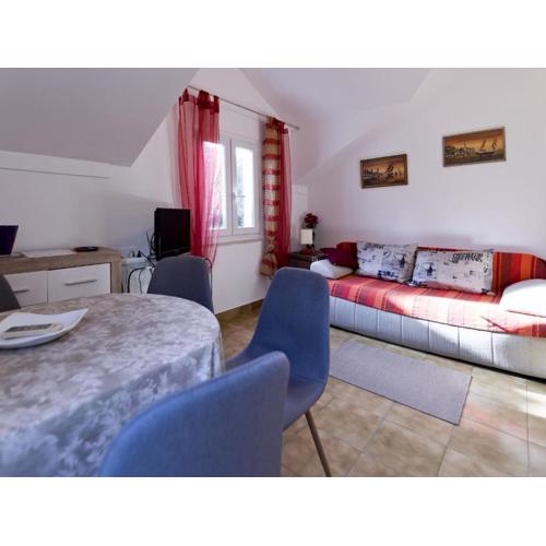 Apartment Niki - One-Bedroom Apartment with Balcony A2 1