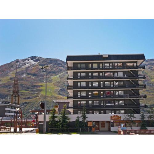Apartment Oisans 37 by Interhome