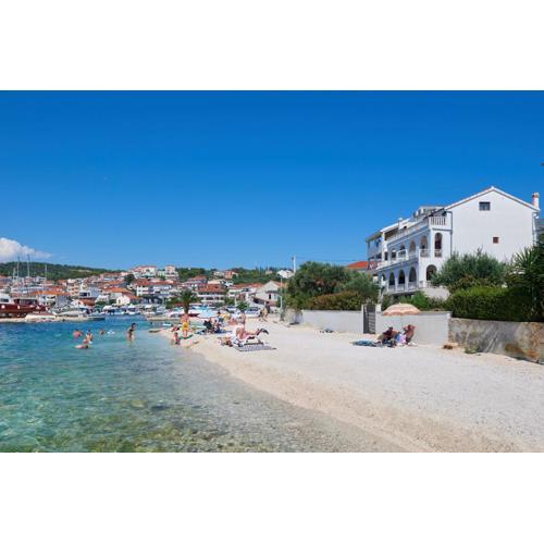 Apartment Okrug Gornji 9693a