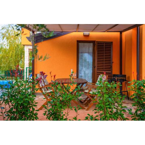 Apartment Oliva with swimming pool