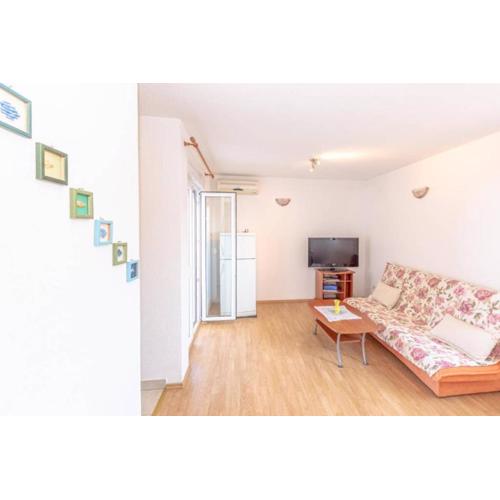 Apartment Orange