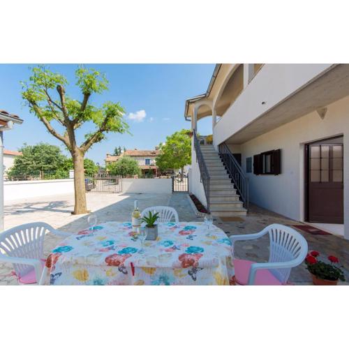 Apartment Oriana