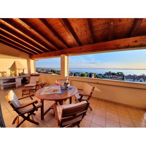 APARTMENT PERLA DEL GARDA - Regarda Travel