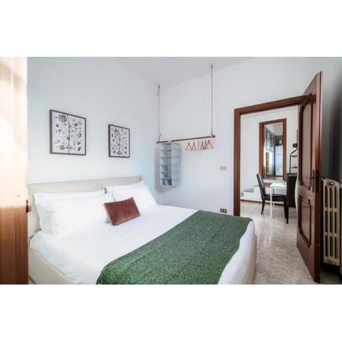 Apartment Piazza Roma by Quokka 360 - Inside the historic walls of Como city