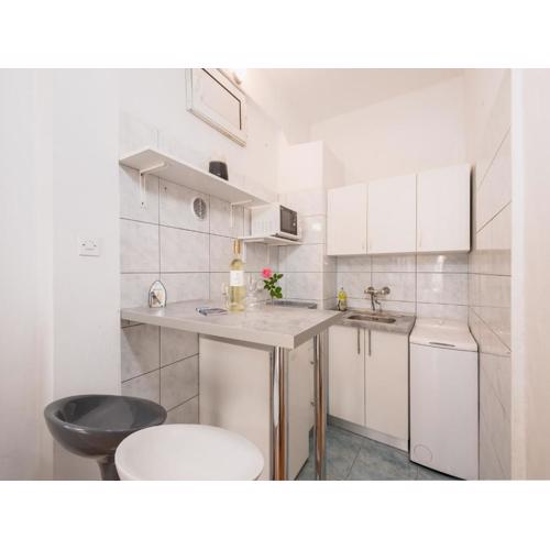 Apartment Primorka - Studio Apartment with Terrace