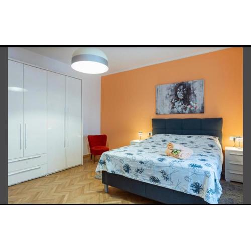 Apartment Punta with garage, balcony, garden and sea view