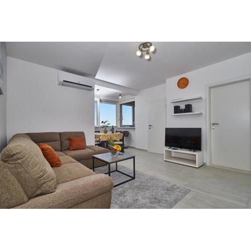 Apartment Rajmonda