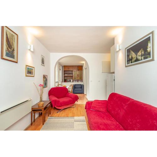 Apartment Relax – 1.4km from the Old town