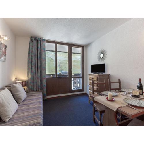 Apartment Rond Point des Pistes - Val Claret-2 by Interhome