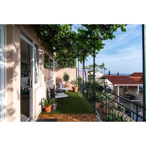Apartment Rosy-Terrace/Partial Sea View/Artistic & Peaceful
