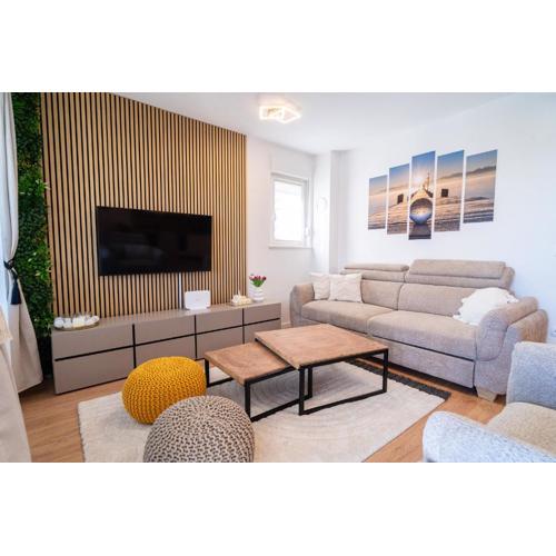 Apartment S5 by Belmont Realty