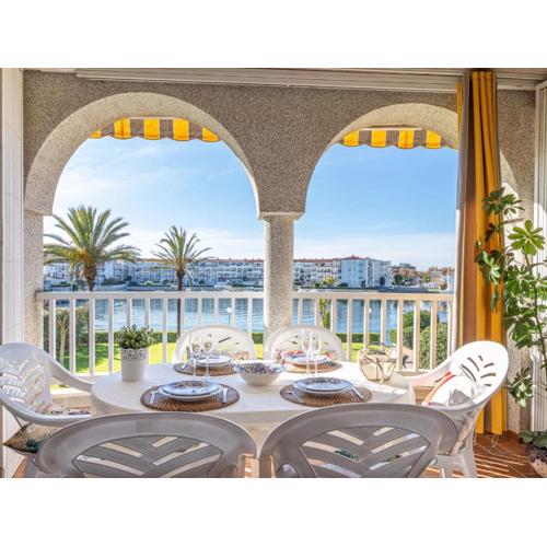 Apartment Sant Maurici by Interhome