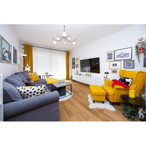 Apartment Sweet Cherry