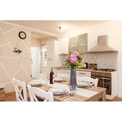 Apartment Teo