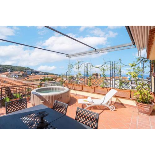 Apartment The Roof with Sea View