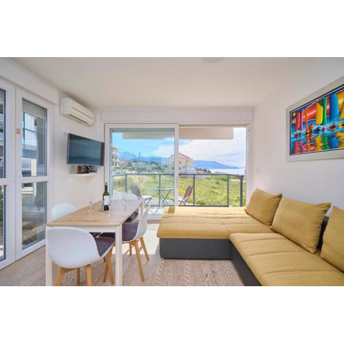 Apartment Titanic by Litto
