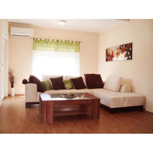 Apartment Tomas near the beach