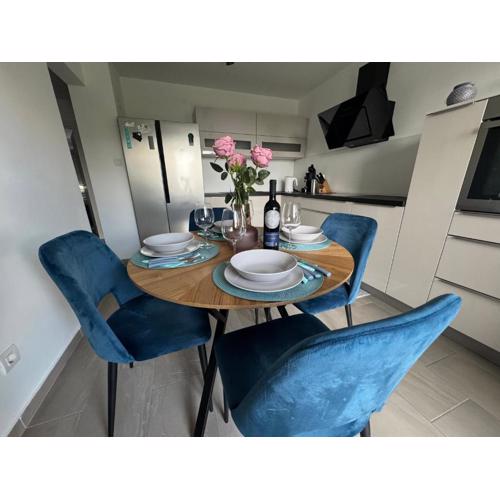 Apartment Tomy