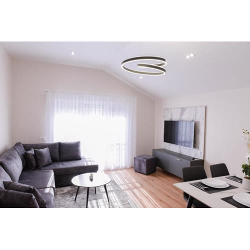 Apartment Vila Kazazi