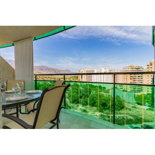 Apartment VilaPark with pool, free parking, terrace, beach