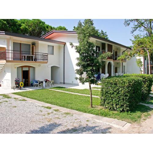 Apartment Villaggio Delfino-2 by Interhome